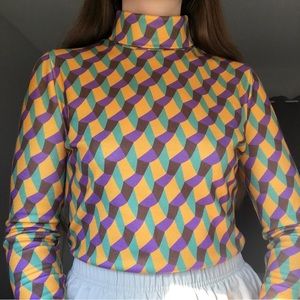 Cider abstract illusion multicolored long sleeve turtleneck sweater